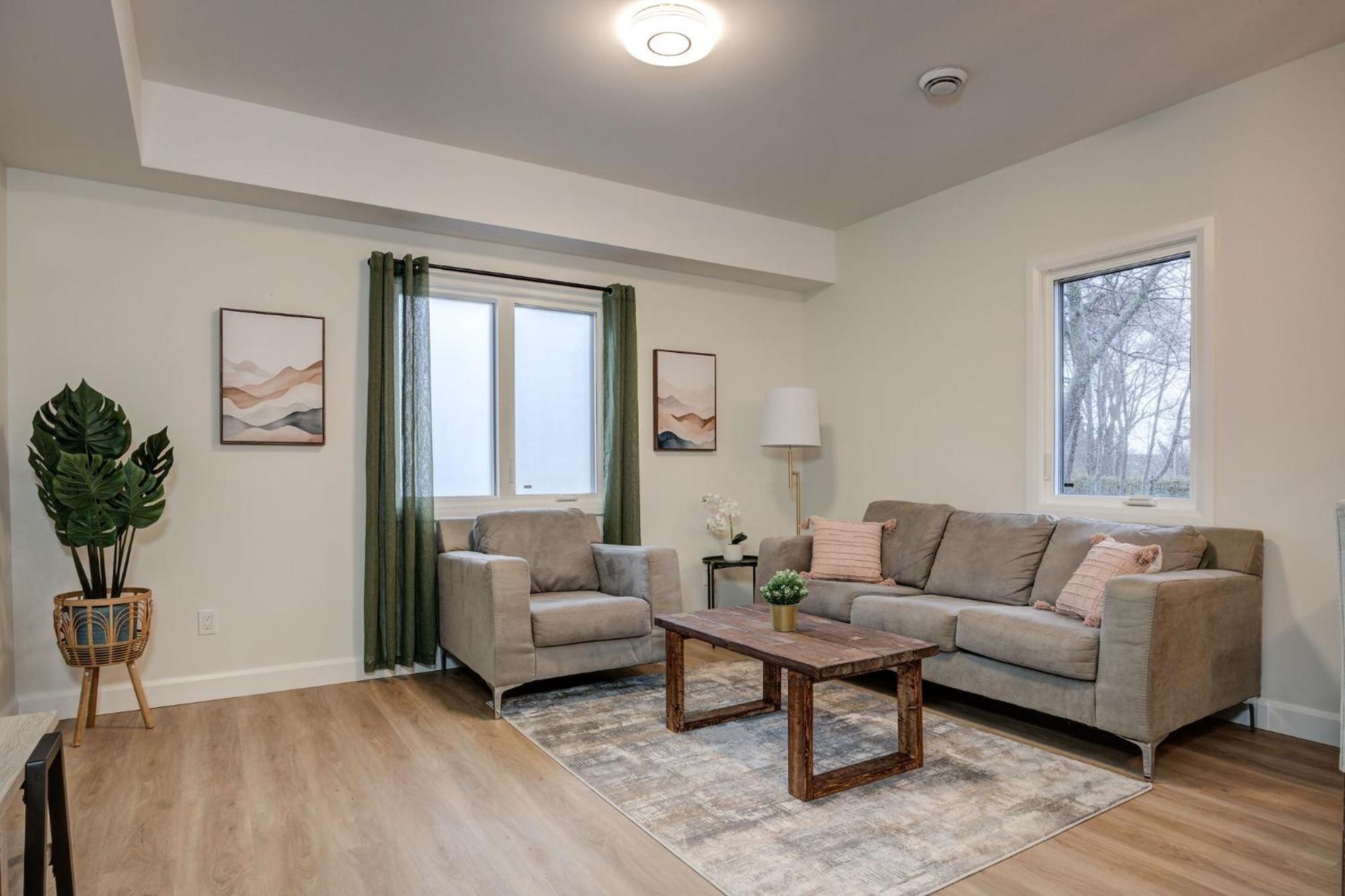 Chic Suite By Westlynn Little Current Екстер'єр фото